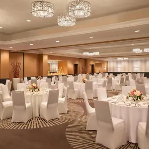 Courtyard By Marriott Downtown Hotel
